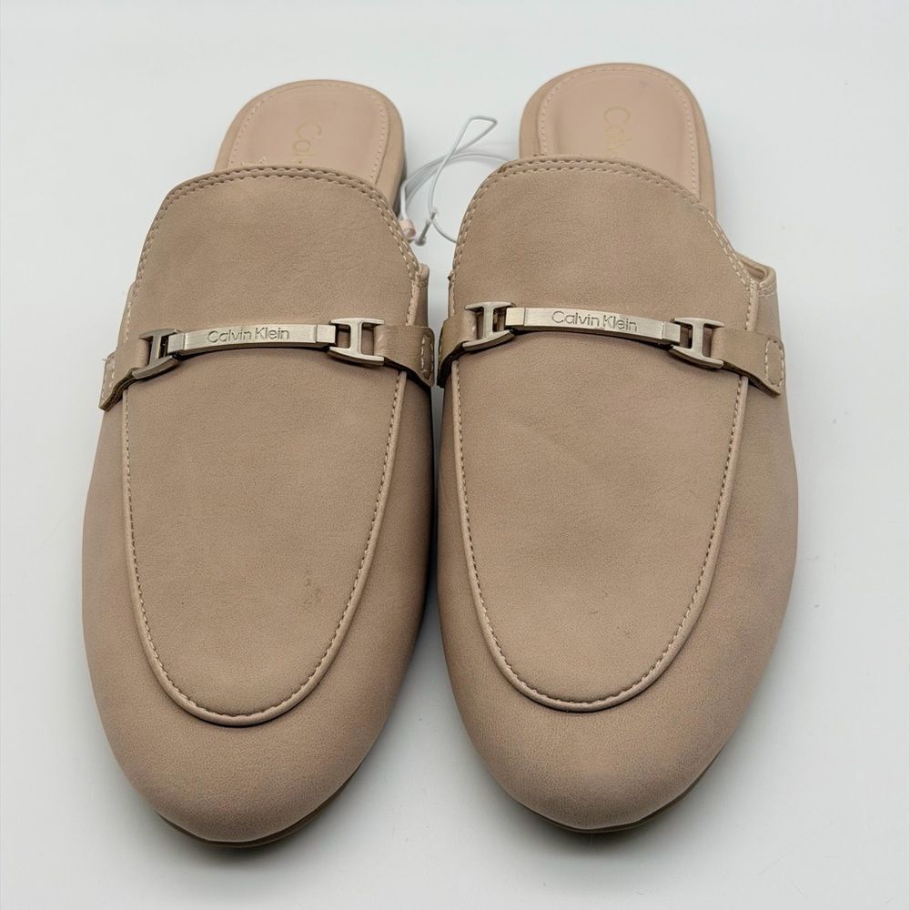 NWT Calvin Klein Chic Cream Mules with Metallic Detail 8,5M